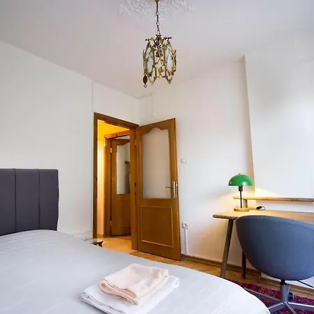 Urban Modern 2br Flat In Nisantasi Nearby Citys *